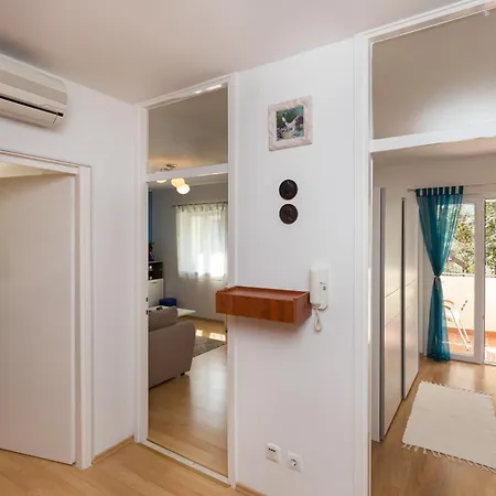 Fiorella Apartamento